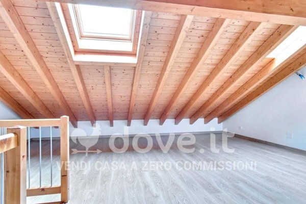 casa indipendente in vendita a Selvino