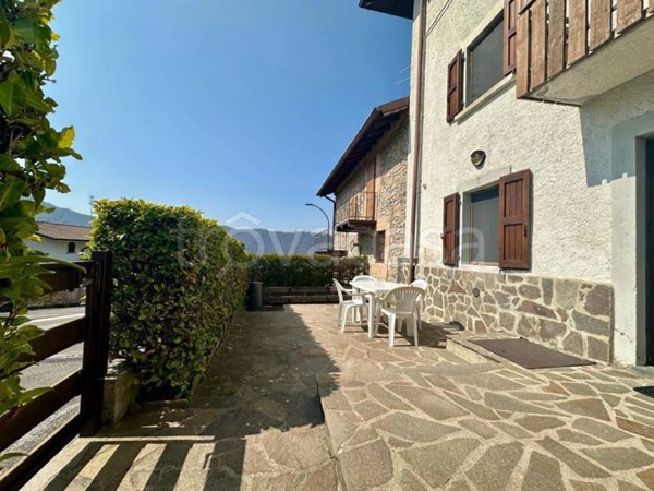 appartamento in vendita a Selvino
