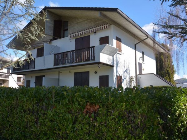 appartamento in vendita a Selvino