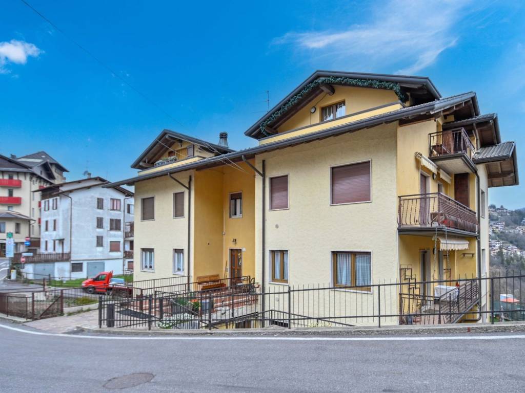 appartamento in vendita a Selvino