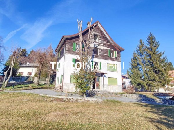 casa indipendente in vendita a Selvino