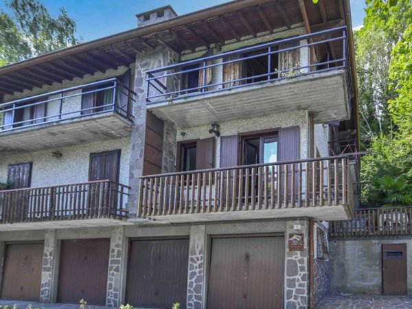 appartamento in vendita a Selvino