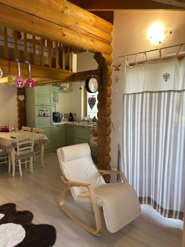 appartamento in vendita a Selvino