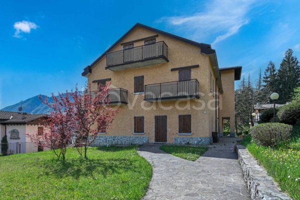 appartamento in vendita a Selvino