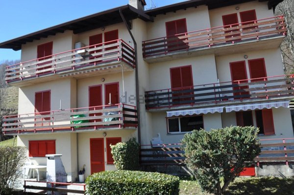 appartamento in vendita a Selvino