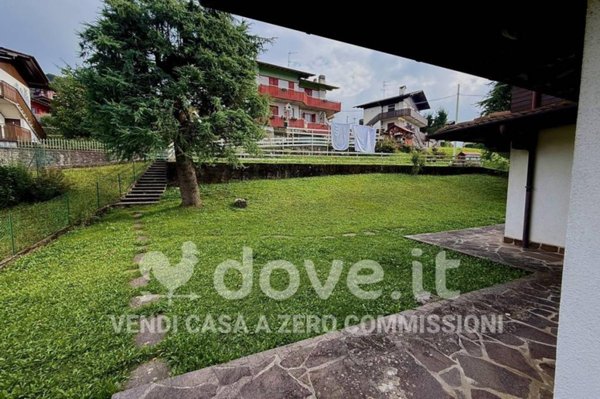 appartamento in vendita a Selvino