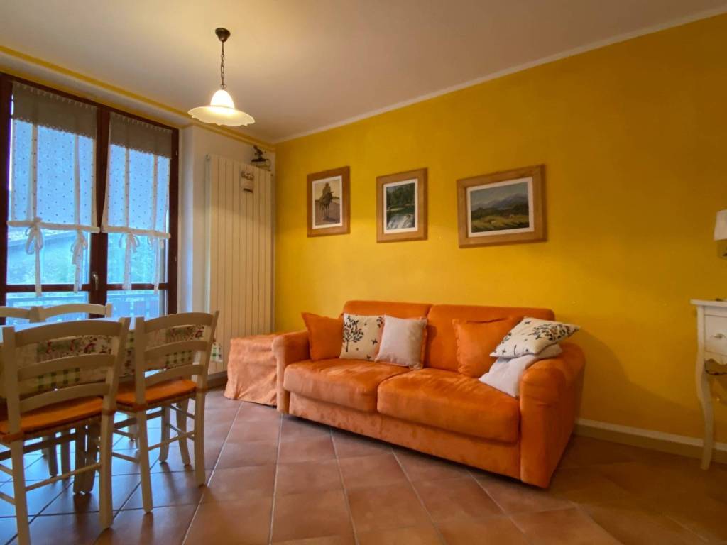 appartamento in vendita a Selvino