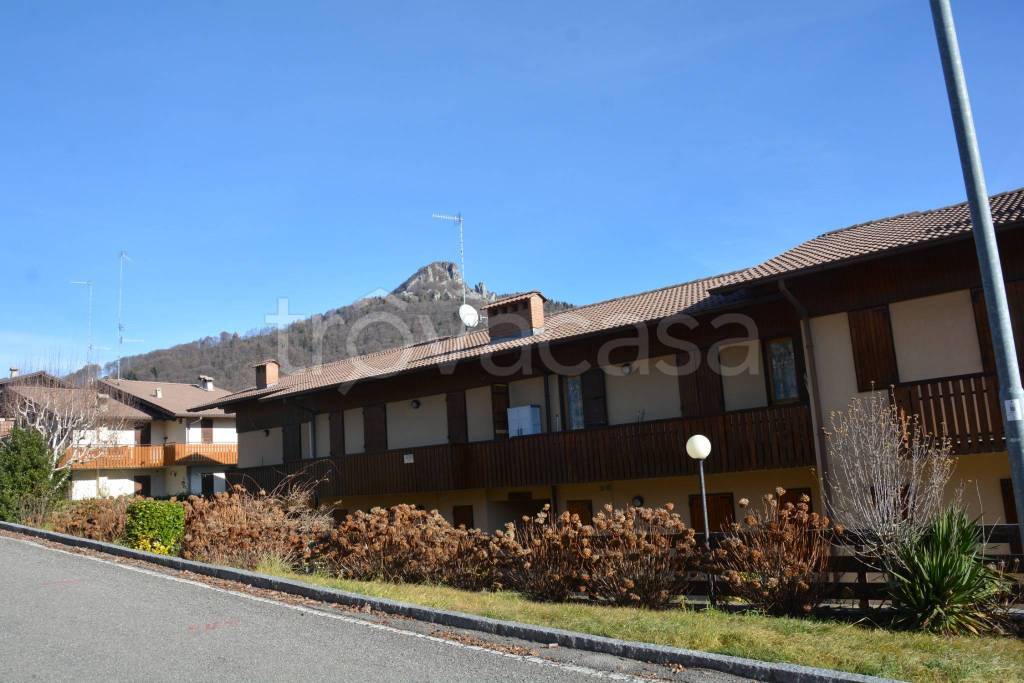 appartamento in vendita a Selvino