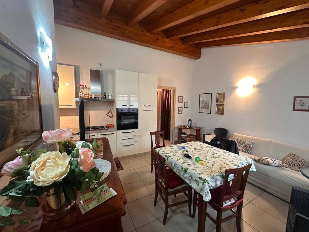 appartamento in vendita a Selvino