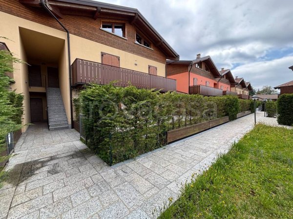 appartamento in vendita a Selvino