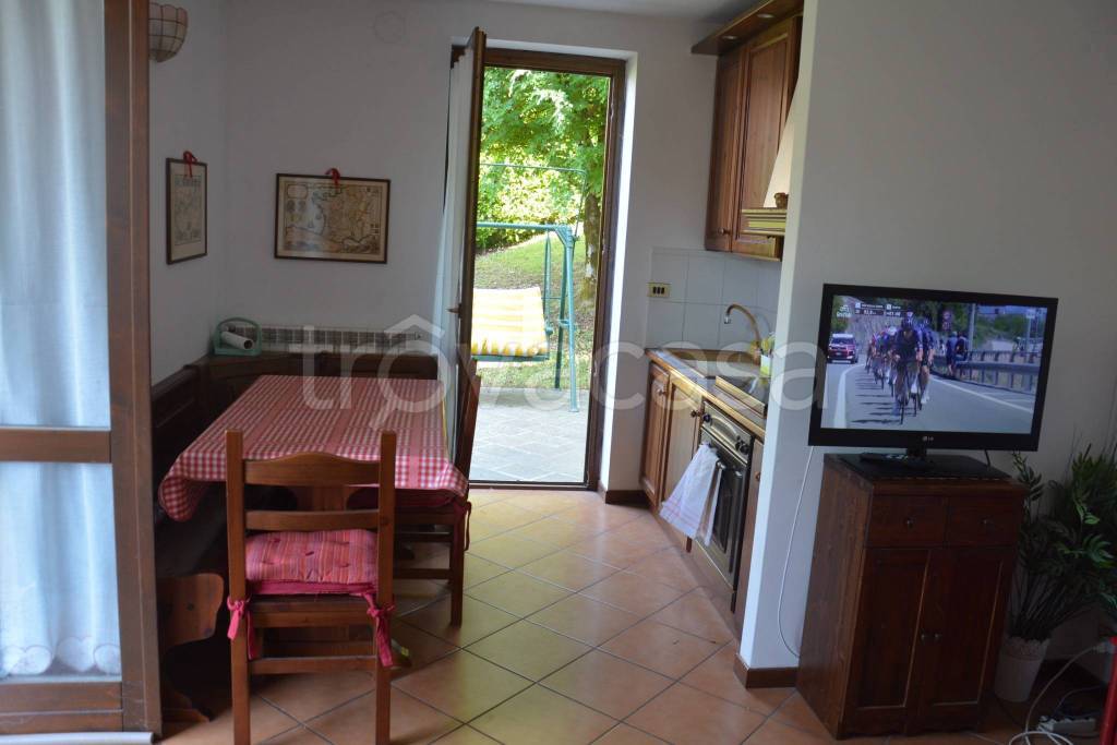 appartamento in vendita a Selvino