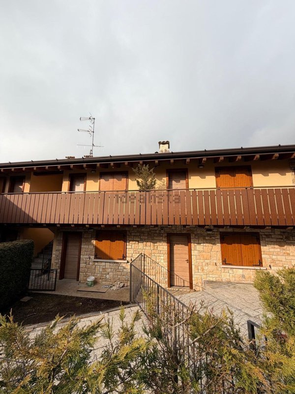 appartamento in vendita a Selvino