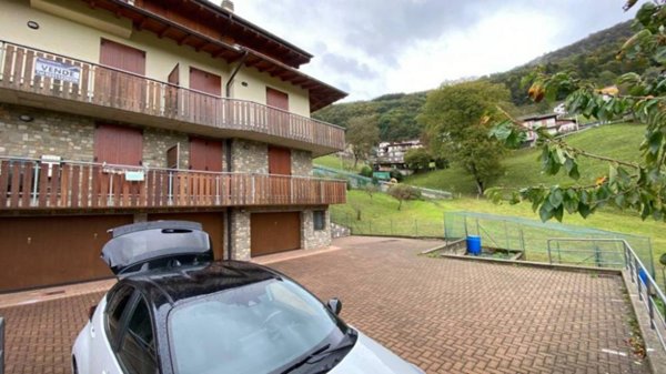 appartamento in vendita a Selvino