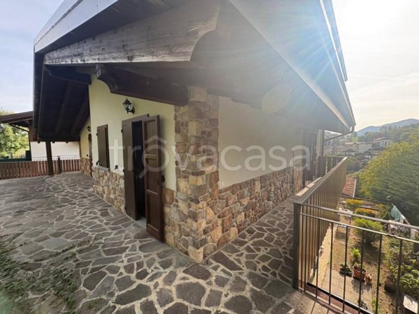 appartamento in vendita a Selvino
