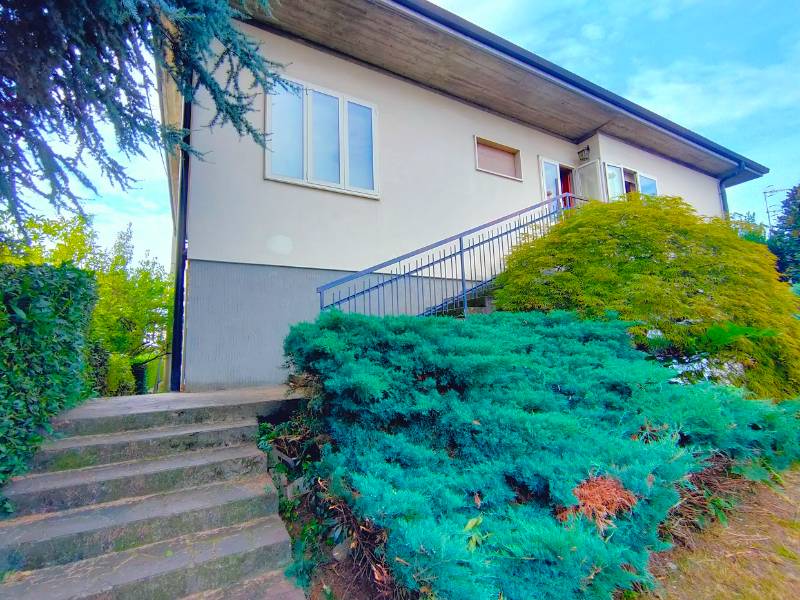 casa indipendente in vendita a Seriate