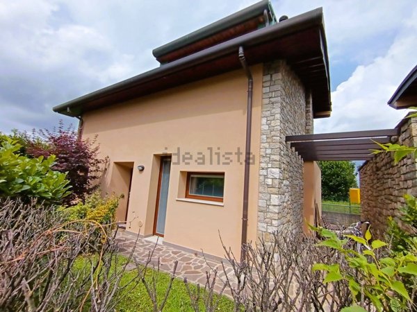 casa indipendente in vendita a Seriate