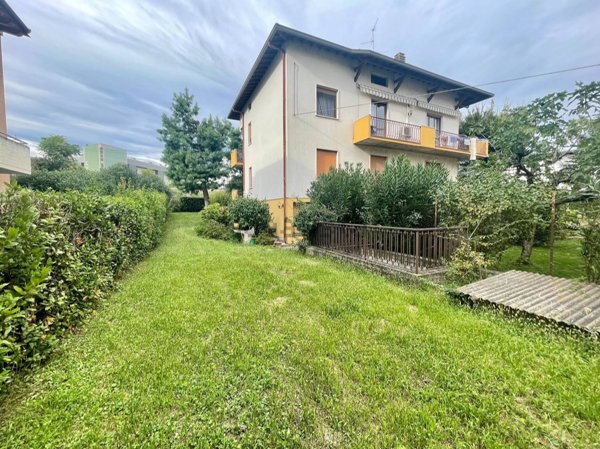 casa indipendente in vendita a Seriate