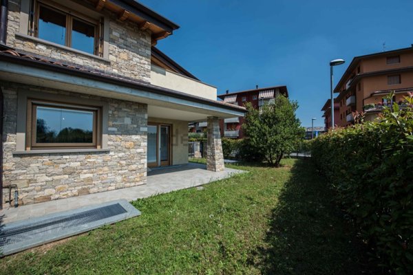 casa indipendente in vendita a Seriate
