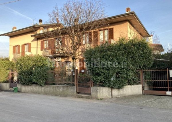 casa indipendente in vendita a Seriate