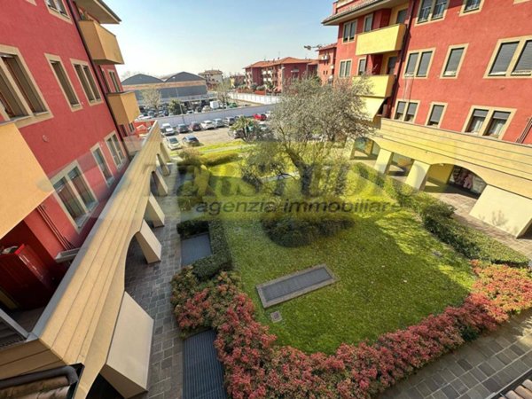 appartamento in vendita a Seriate