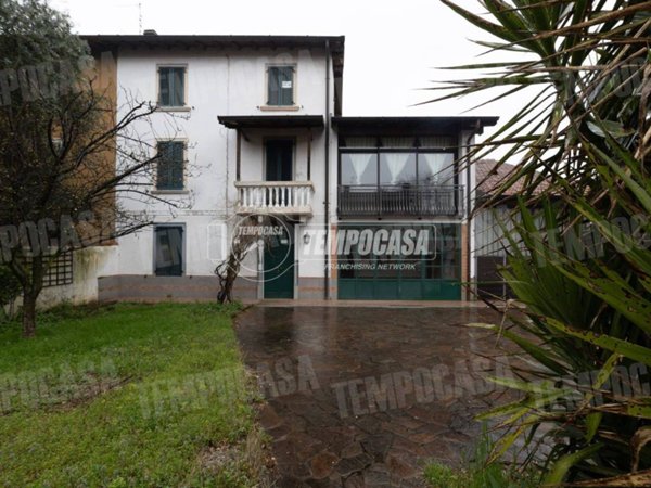 casa indipendente in vendita a Seriate