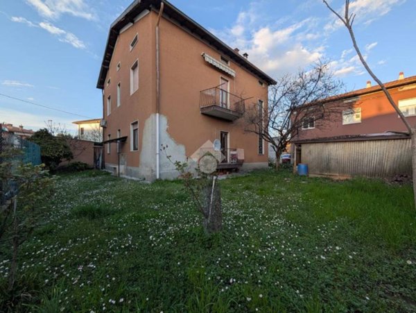 casa indipendente in vendita a Seriate