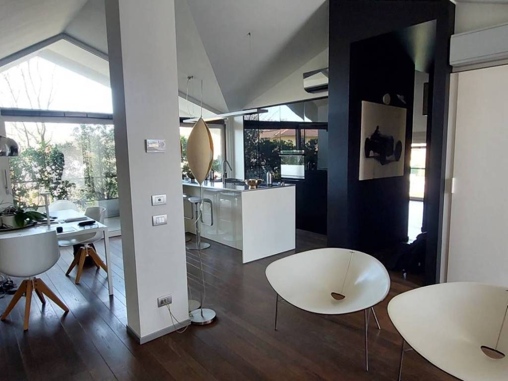 casa indipendente in vendita a Seriate
