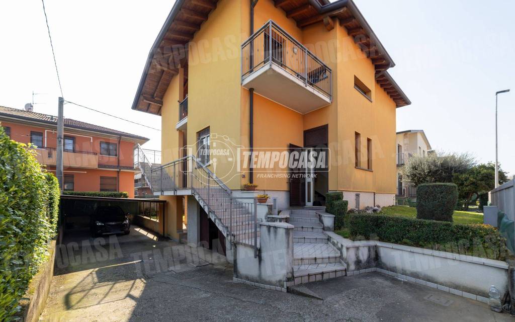 appartamento in vendita a Seriate