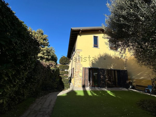 casa indipendente in vendita a Seriate