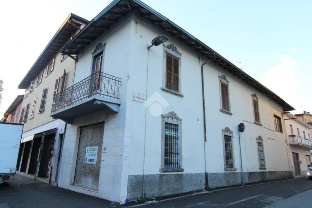 casa indipendente in vendita a Seriate