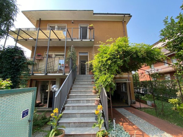 casa indipendente in vendita a Seriate