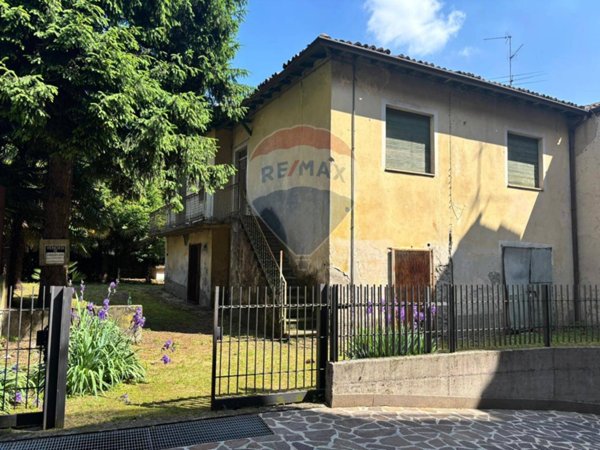 casa indipendente in vendita a Seriate