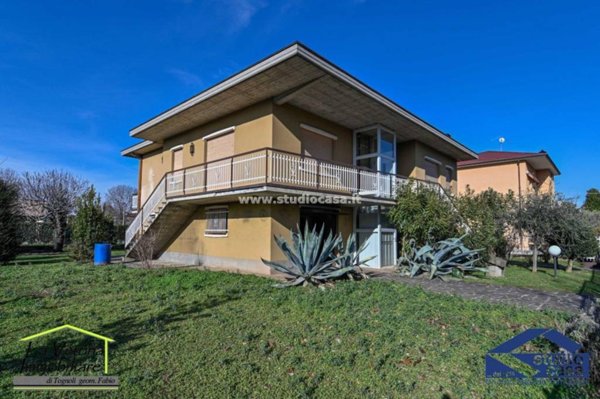 casa indipendente in vendita a Seriate