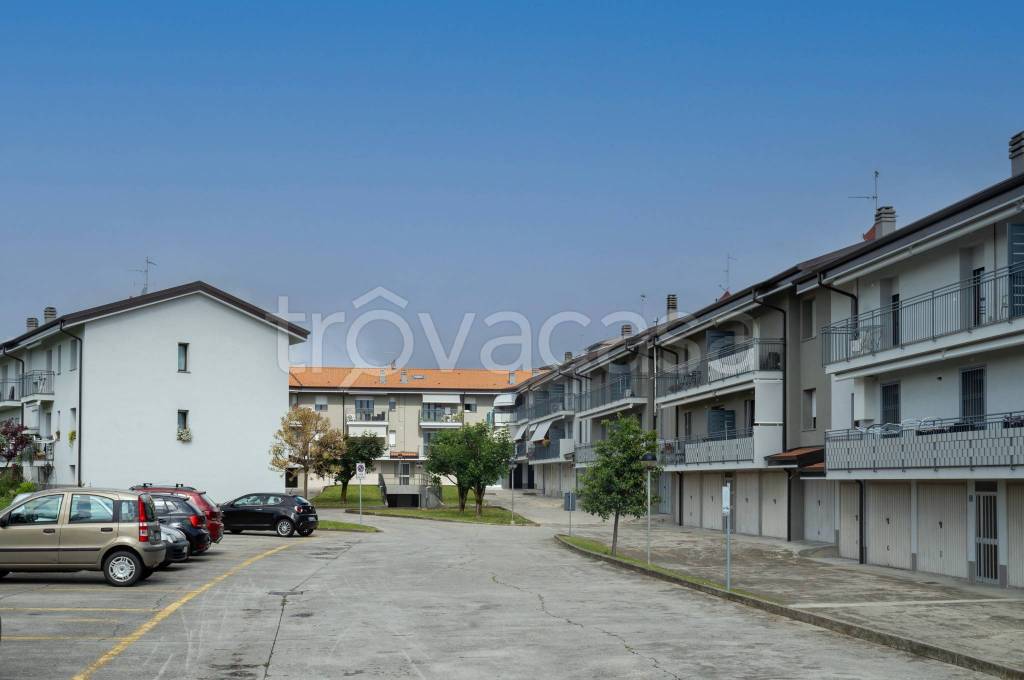 appartamento in vendita a Seriate
