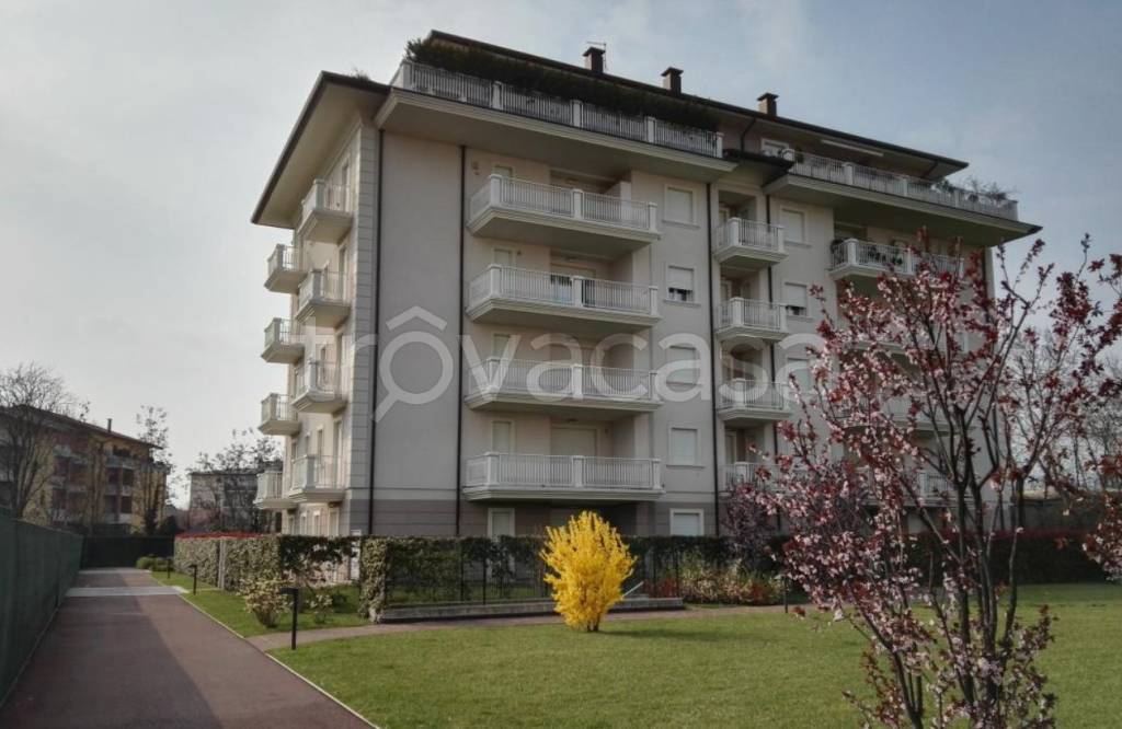appartamento in vendita a Seriate