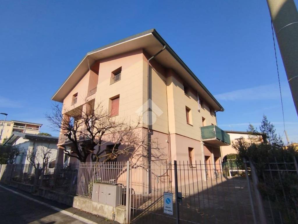 appartamento in vendita a Seriate