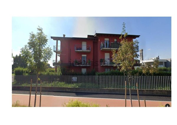 locale commerciale in vendita a Seriate