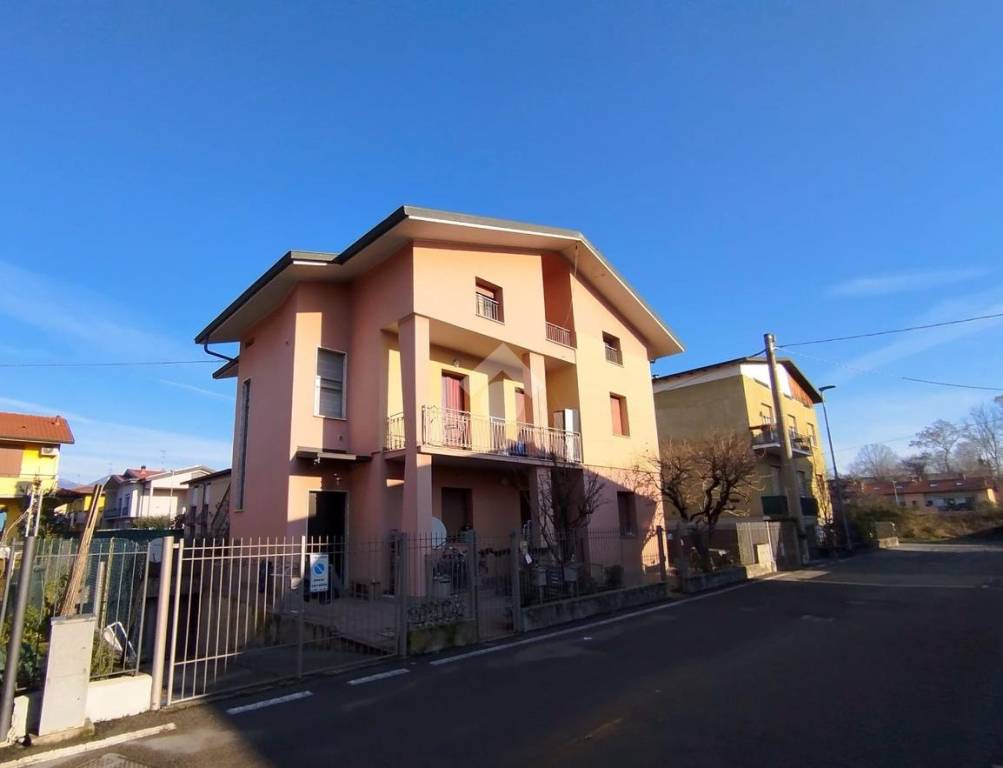 appartamento in vendita a Seriate