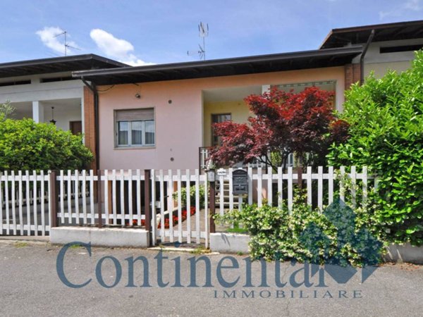casa indipendente in vendita a Seriate