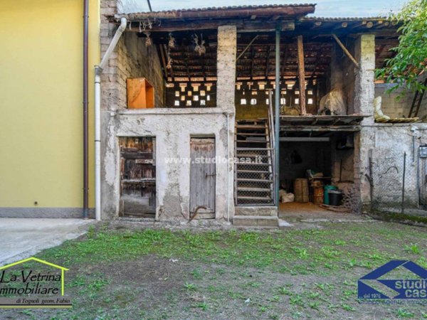 casa indipendente in vendita a Seriate