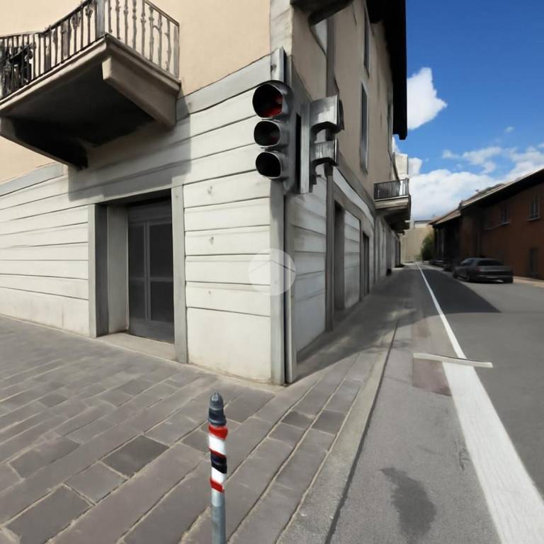 negozio in vendita a Seriate