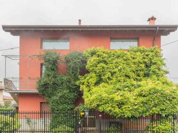 casa indipendente in vendita a Seriate