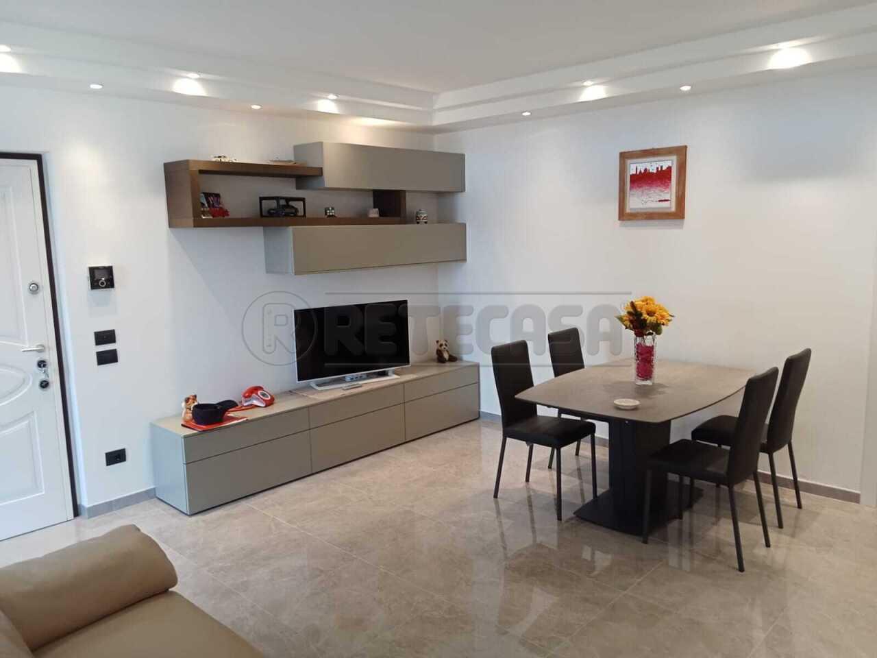 appartamento in vendita a Seriate in zona Paderno