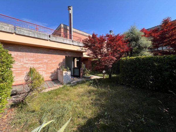 casa indipendente in vendita a Seriate