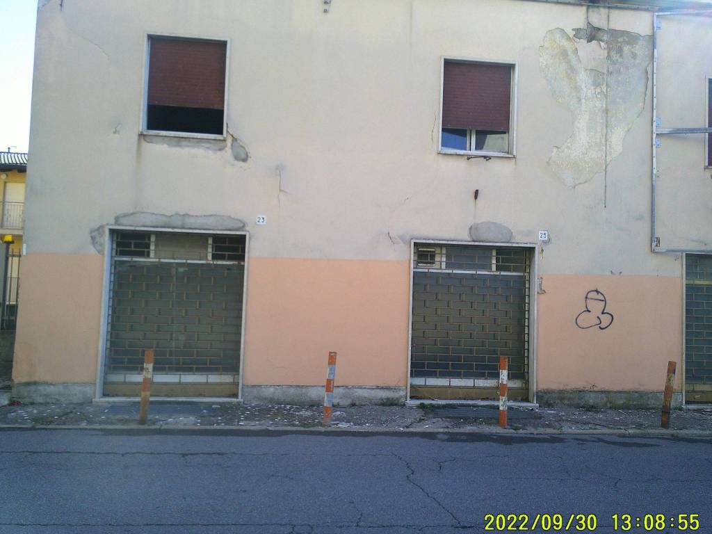 intera palazzina in vendita a Seriate