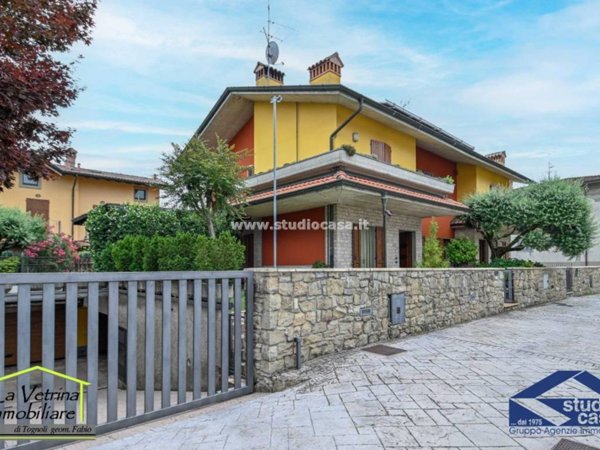 casa indipendente in vendita a Seriate