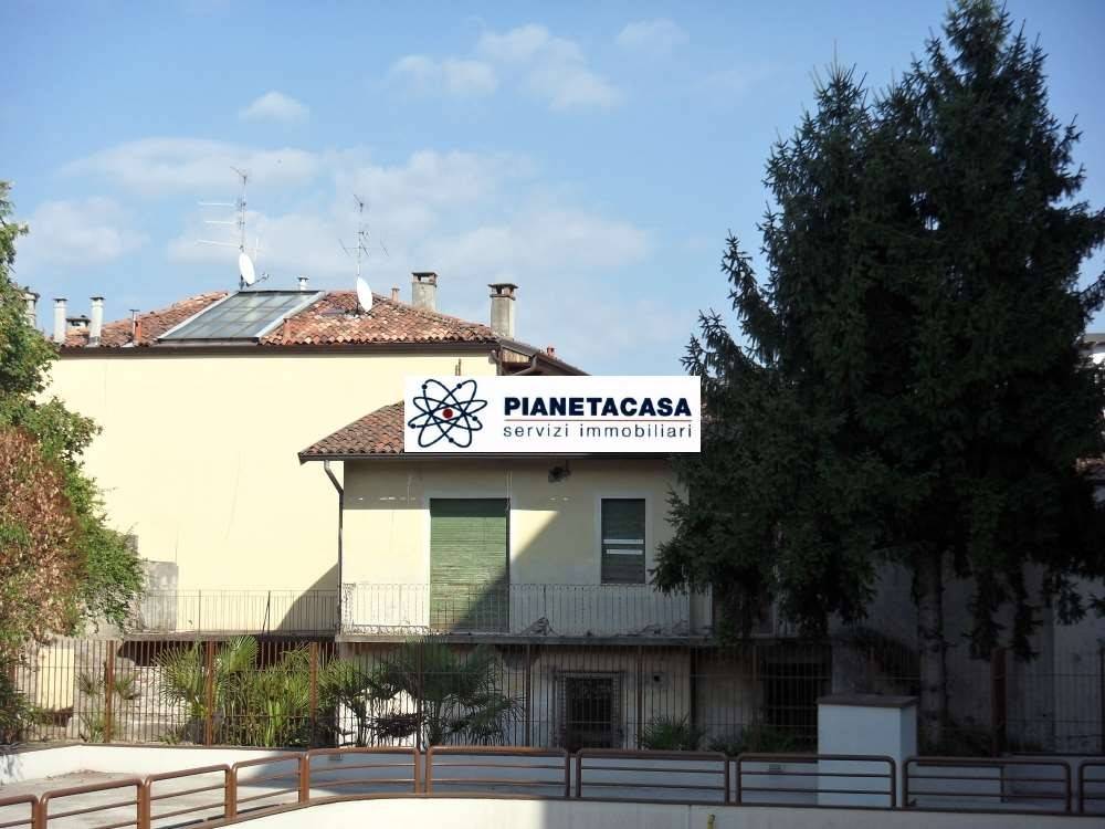 casa indipendente in vendita a Seriate