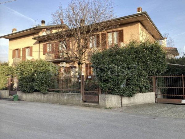 casa indipendente in vendita a Seriate