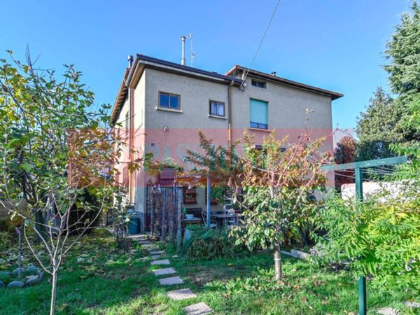 casa indipendente in vendita a Seriate