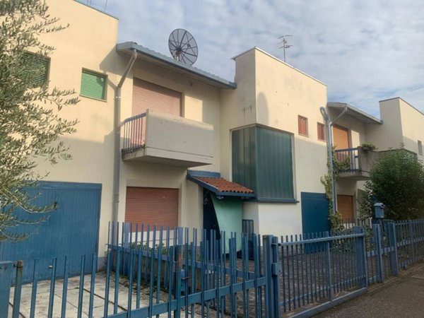casa indipendente in vendita a Seriate